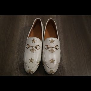 Gucci Jordaan embroidered leather loafer